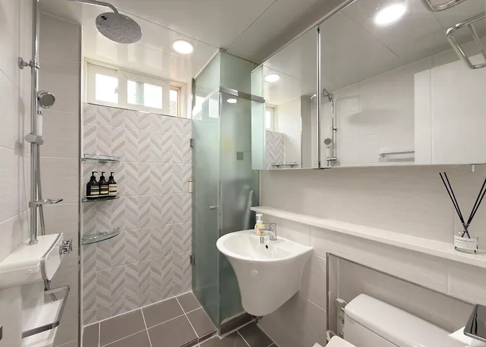 Вилла Private Gangnam Free Early Check-in And Luggage Storage 5 Min To Station And Clinics Сеул